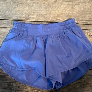 Lululemon hotty hots low rise 2.5 inch
